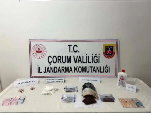 corumda uyusturucu operasyonu 8 gozalti 1685WwYS.jpg